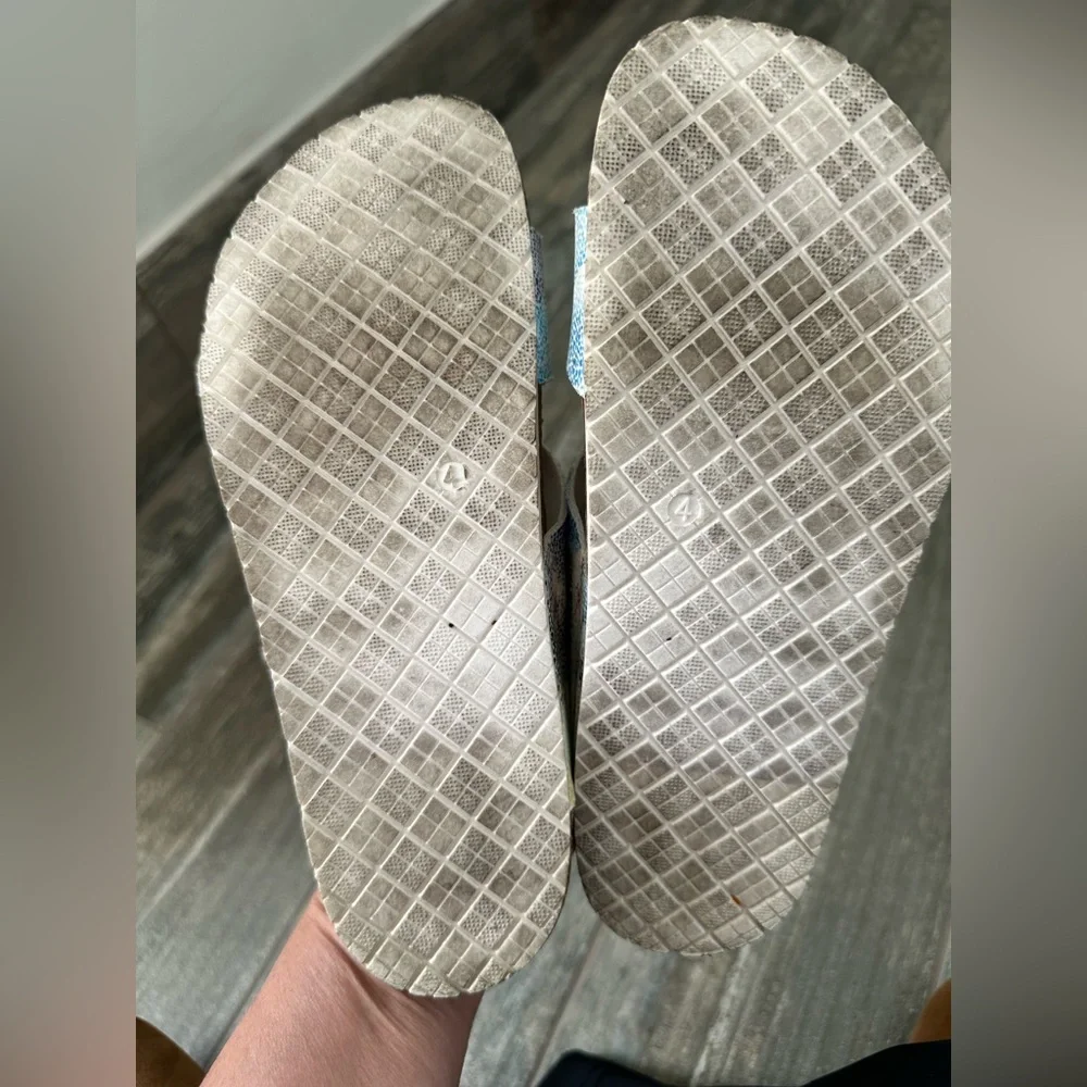 Bjorndal Girls Sandals - Size 4 - Pre-Loved